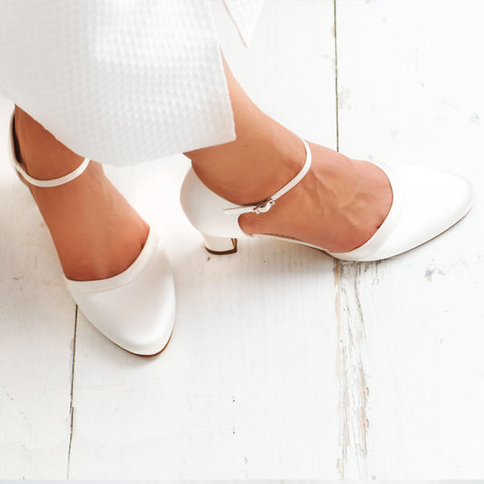Brautschuhe Anika in Ivory Satin